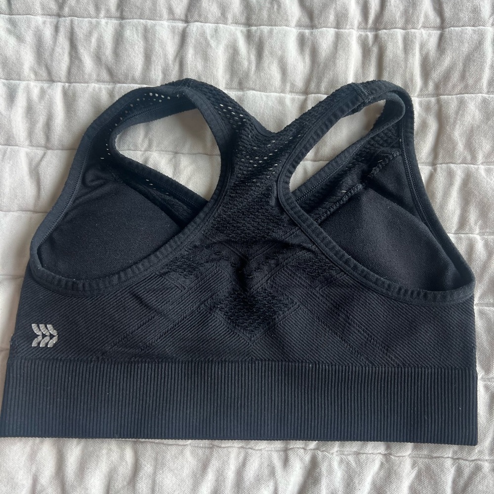 Women’s sports bras target (2 bras) - Picture 7 of 9